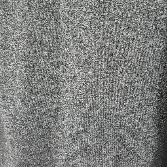 Amazon Essentials T-shirt - Picture 4 of 4